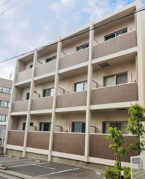 【ルネス上牧】「上牧」駅歩2分　RC造3階建