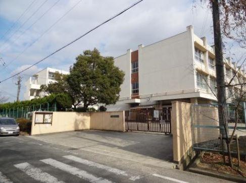 枚方市招提南町１丁目の土地(枚方市立招提中学校)