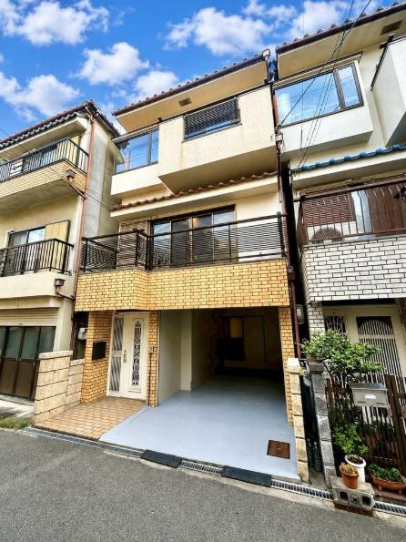 東大阪市衣摺4丁目の中古一戸建