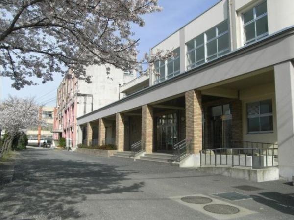 寝屋川市河北中町の新築一戸建(寝屋川市立第七中学校)