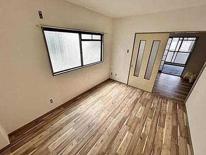 ハイデンス石津　香里園駅歩12分鉄骨4階建全8室