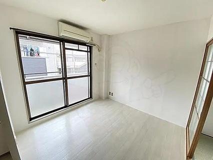 ハイデンス石津　香里園駅歩12分鉄骨4階建全8室