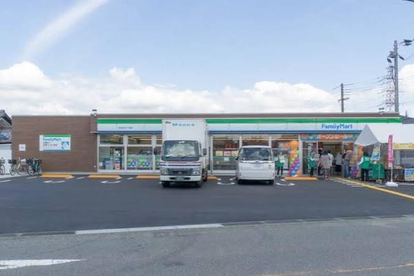 枚方市田口１丁目の土地(ファミリーマート枚方田口二丁目店)