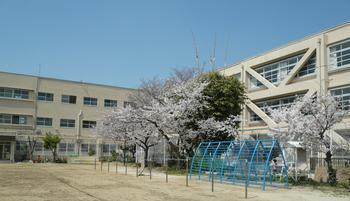 東大阪市寺前町１丁目の中古一戸建て(東大阪市立布施小学校)