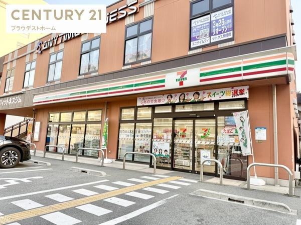 セントポリア新森公園(セブンイレブン大阪関目6丁目店)