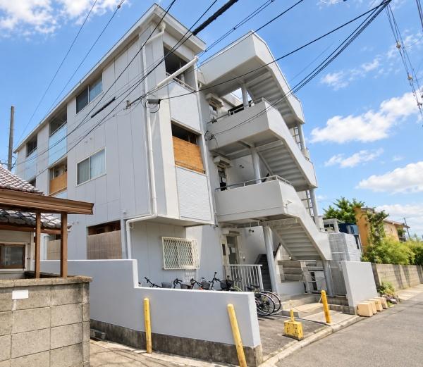 「コスモハイツ」JR「鴻池新田」駅歩6分！R×18室