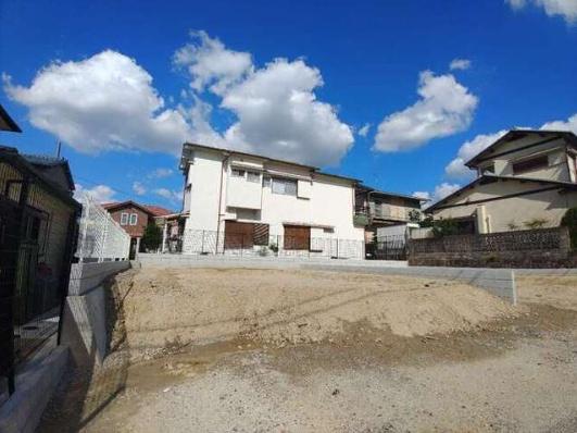 枚方市長尾東町３丁目の新築一戸建