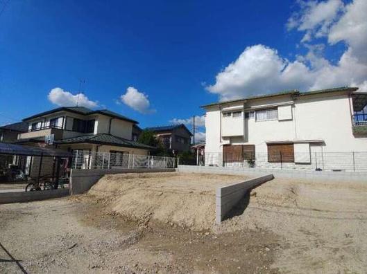 枚方市長尾東町３丁目の新築一戸建