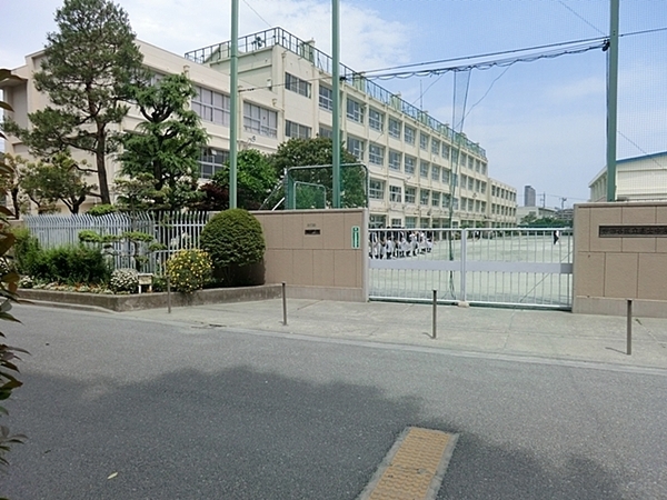 マスタービューレジデンス(世田谷区立富士中学校)