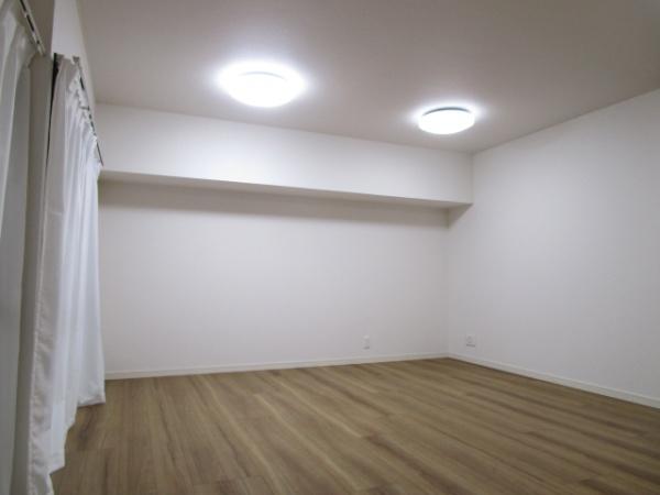 モナーク三軒茶屋
