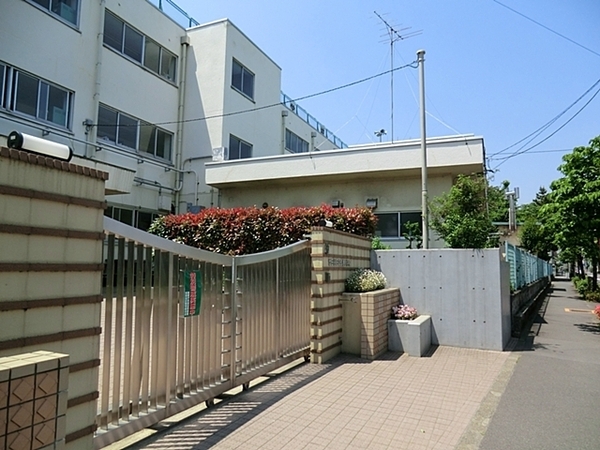 東急ロワール駒沢(世田谷区立弦巻小学校)