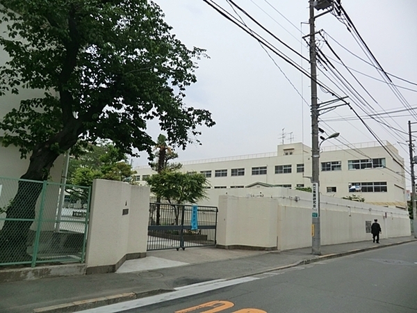 クレッセント蒲田３(大田区立矢口東小学校)