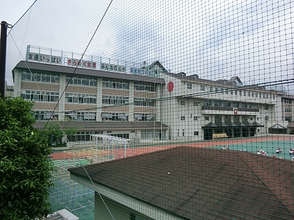 ナイスエスアリーナ上池台(大田区立小池小学校)