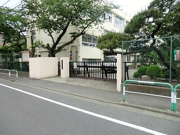 タウンシップ尾山台(世田谷区立尾山台中学校)
