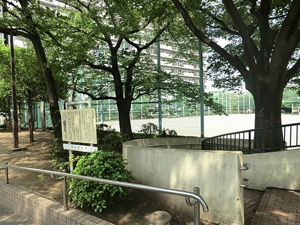 ベルジェ西大井(西大井広場公園)