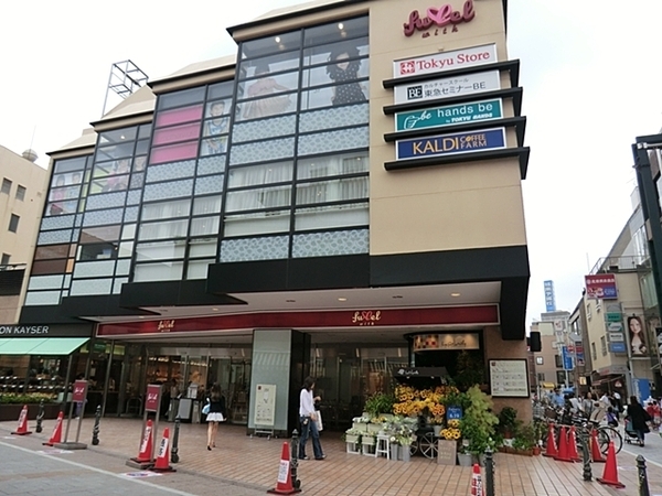 ベルハイム九品仏B棟(東急ストアフレル・ウィズ自由が丘店)