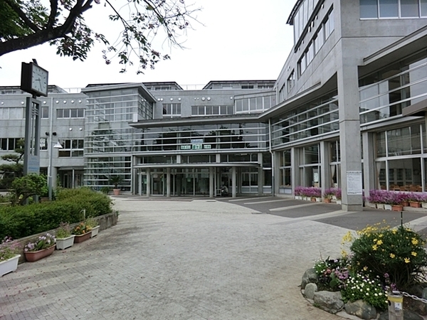 目黒区自由が丘2丁目の土地(目黒区立緑ケ丘小学校)