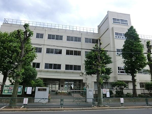 ライオンズマンション三軒茶屋第3(世田谷区立太子堂中学校)