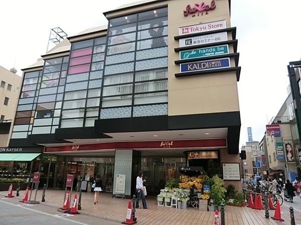 朝日エンブレム奥沢(東急ストアフレル・ウィズ自由が丘店)