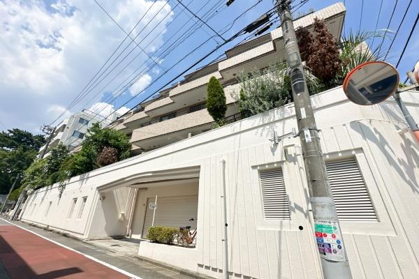 エンブレム目黒茶屋坂