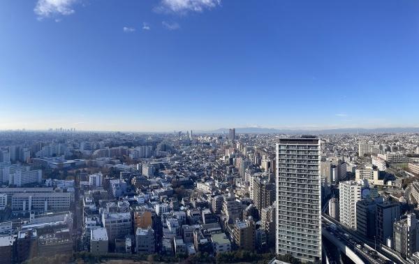 クロスエアタワー