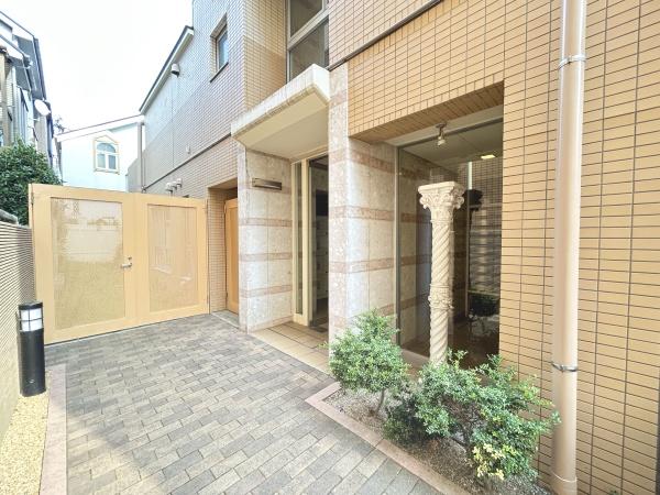 マートルコート自由が丘2(エントランス)