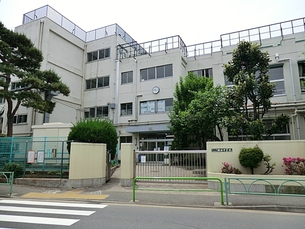 パークホームズ用賀一丁目(世田谷区立瀬田中学校)