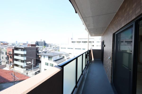 グランイーグル梅屋敷