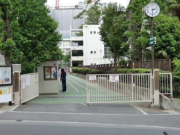 ザ・パークハウス三田タワー(港区立赤羽小学校)