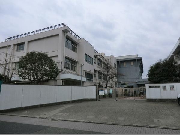ベルハイム自由が丘(世田谷区立奥沢中学校)