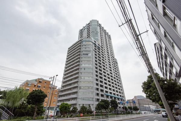 ラグナタワー