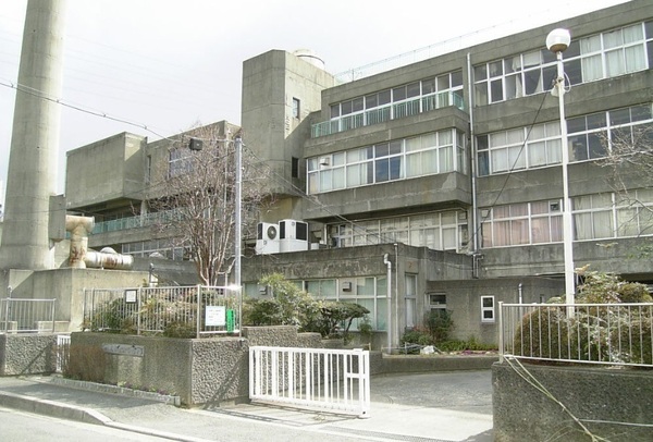 八尾市高砂町5丁目の中古一戸建て(八尾市立桂中学校)