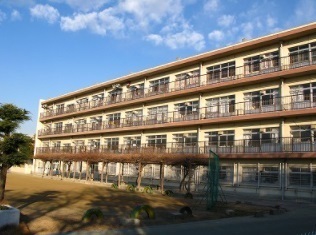 八尾市南本町2丁目の土地(八尾市立高美小学校)