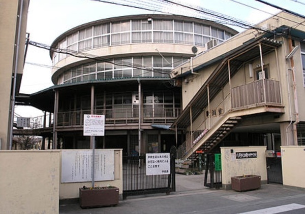 八尾市山本町南7丁目の中古一戸建て(八尾市立曙川中学校)