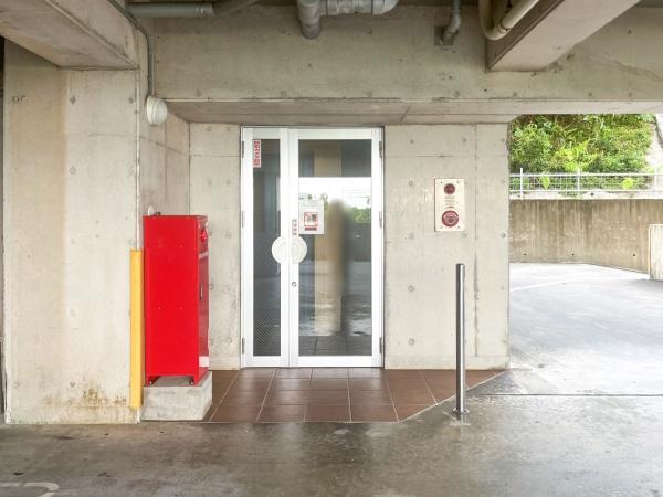 パラティーノ仲西(駐車場)