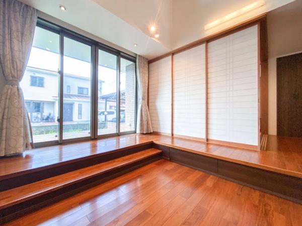 豊見城市字豊崎の中古一戸建て(リビング)