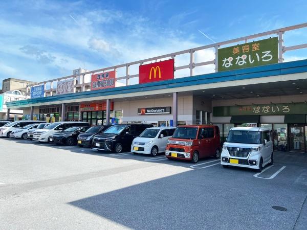 エスロンメル伊祖A棟（全２棟）(マクドナルド伊祖イオンタウン店)