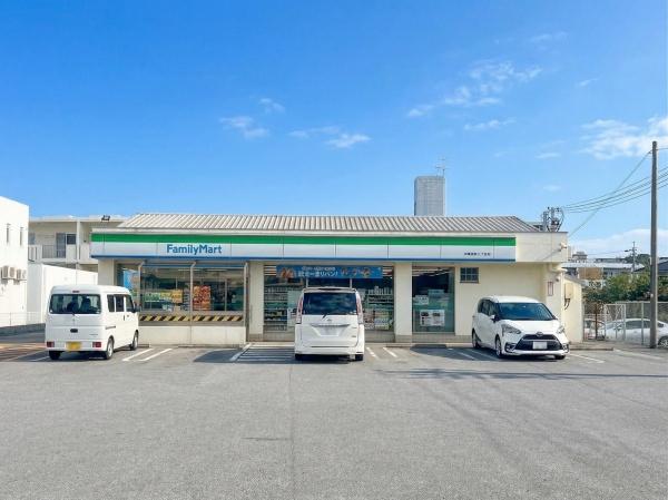ハイビスカスマンションA(ファミリーマート沖縄胡屋六丁目店)