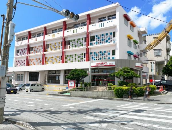 ラフィーネヌーベル宮城(沖縄銀行内間支店)