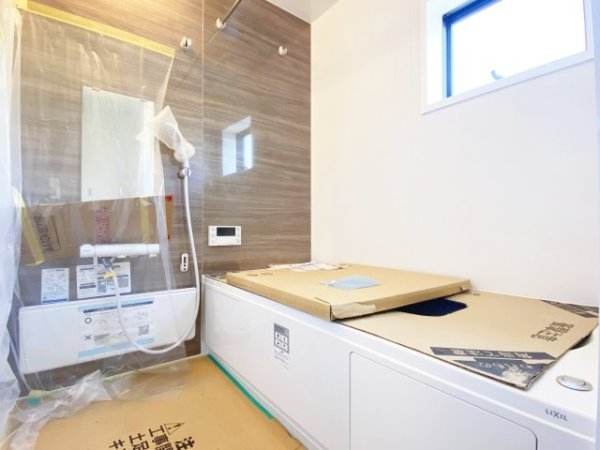 ブルーライン「中川」新築戸建て