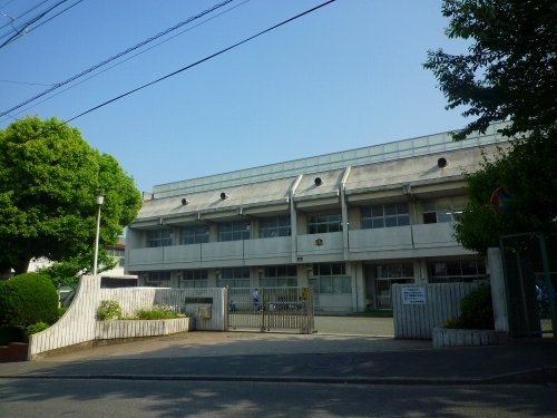 グリーンコート藤が丘イクシーズ(横浜市立緑が丘中学校)