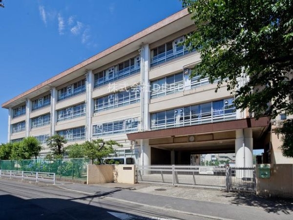 川崎市多摩区菅城下の中古一戸建て(川崎市立菅中学校)