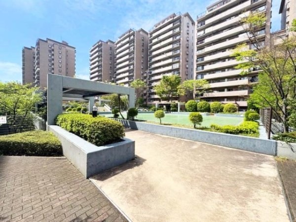 ブルーライン「仲町台」港北ファミールハイツ8-1号棟