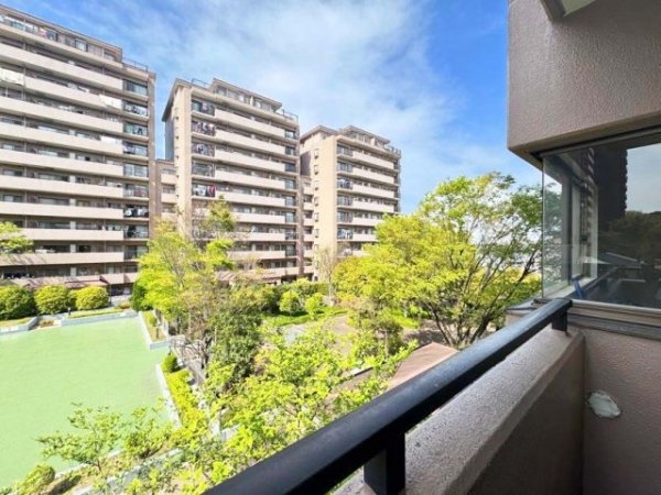 ブルーライン「仲町台」港北ファミールハイツ8-1号棟