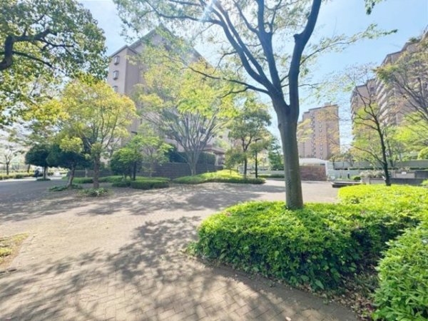 ブルーライン「仲町台」港北ファミールハイツ8-1号棟
