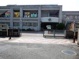 川崎市高津区久地1丁目の土地(川崎市立西高津中学校)