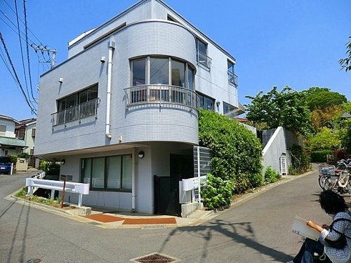 鶴川ハイツ(認定こども園鶴川シオン幼稚園)