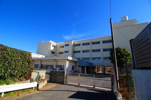 横浜市青葉区荏田町の中古一戸建て(横浜市立荏田小学校)