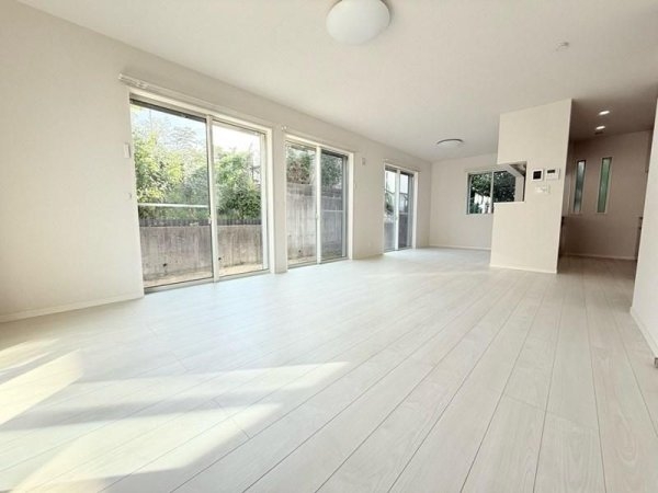 町田市下小山田町の中古一戸建て