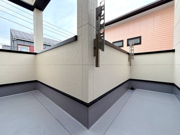 東急東横線「綱島」新築戸建て(バルコニー)